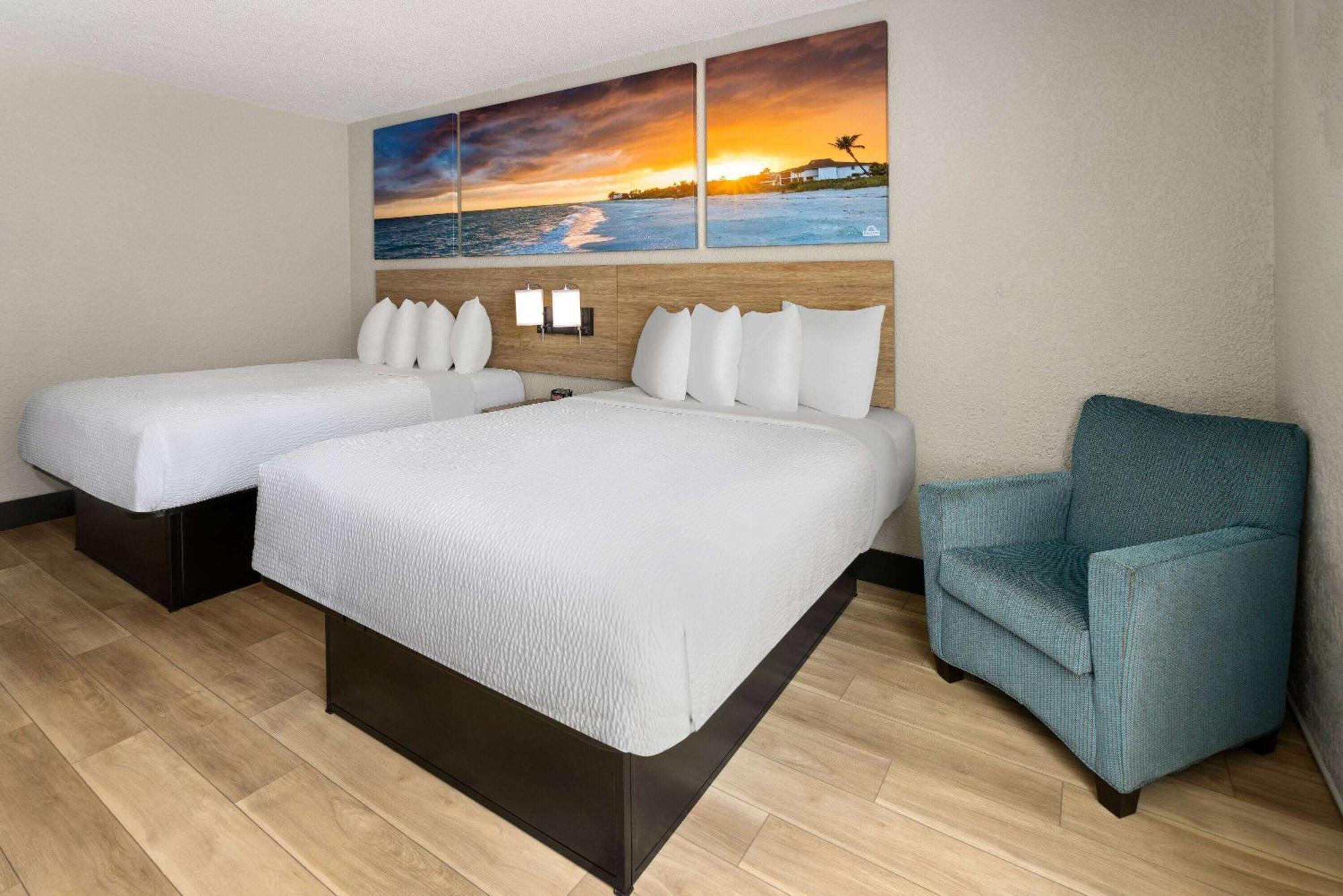 Days Inn & Suites By Wyndham Fort Pierce Midtown Exterior foto