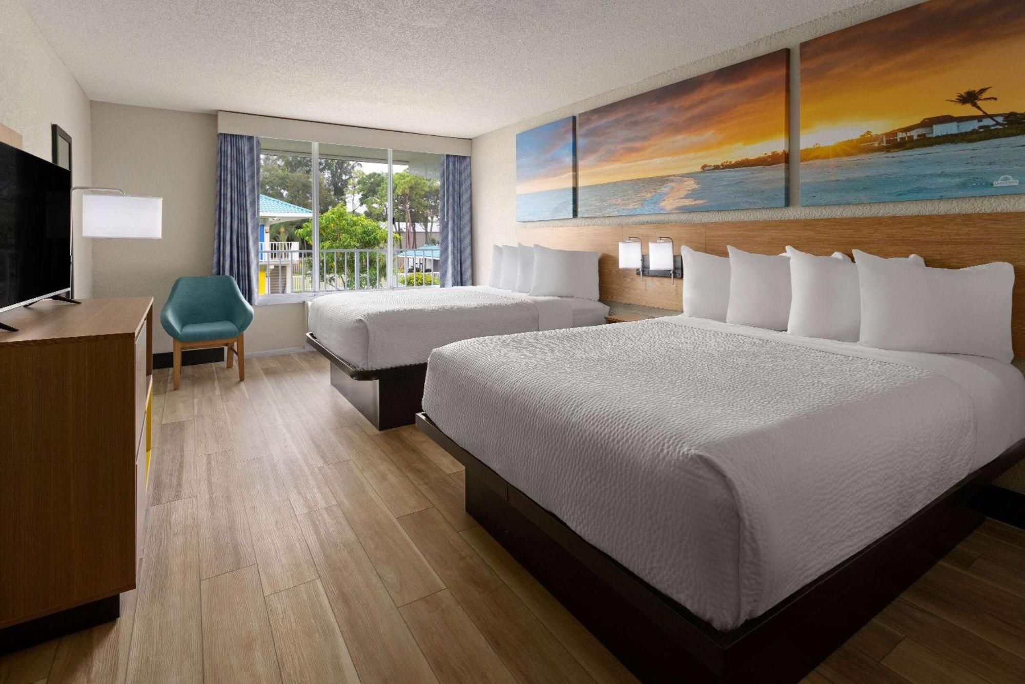Days Inn & Suites By Wyndham Fort Pierce Midtown Exterior foto